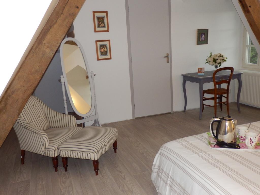Au Presbytere De Dagmar Erbrée Quarto foto