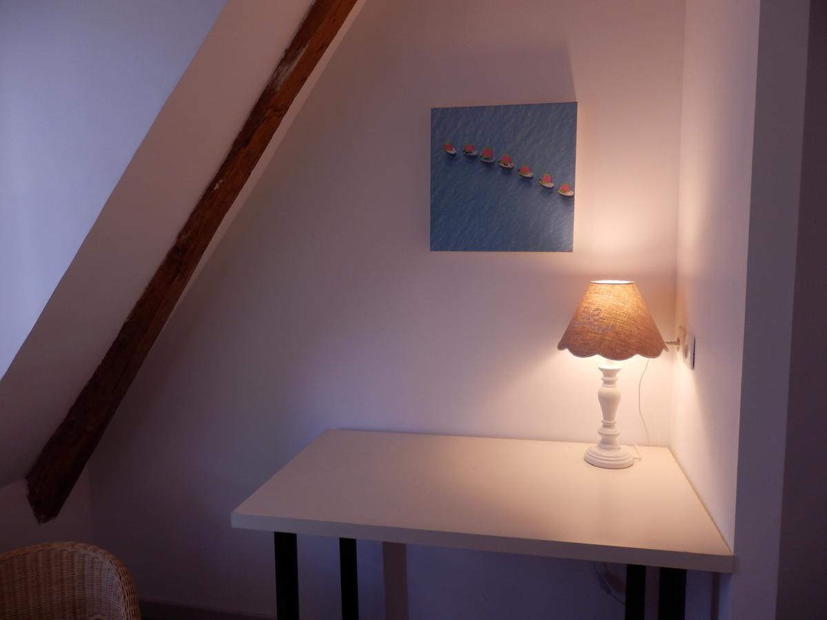 Au Presbytere De Dagmar Erbrée Quarto foto